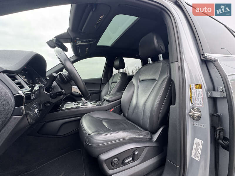 Внедорожник / Кроссовер Audi Q7 2017 в Стрые