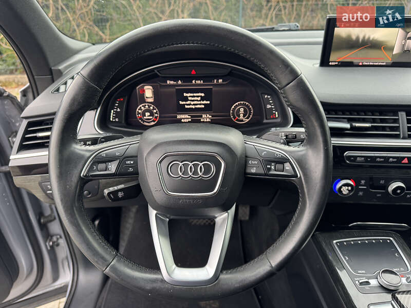 Внедорожник / Кроссовер Audi Q7 2017 в Стрые