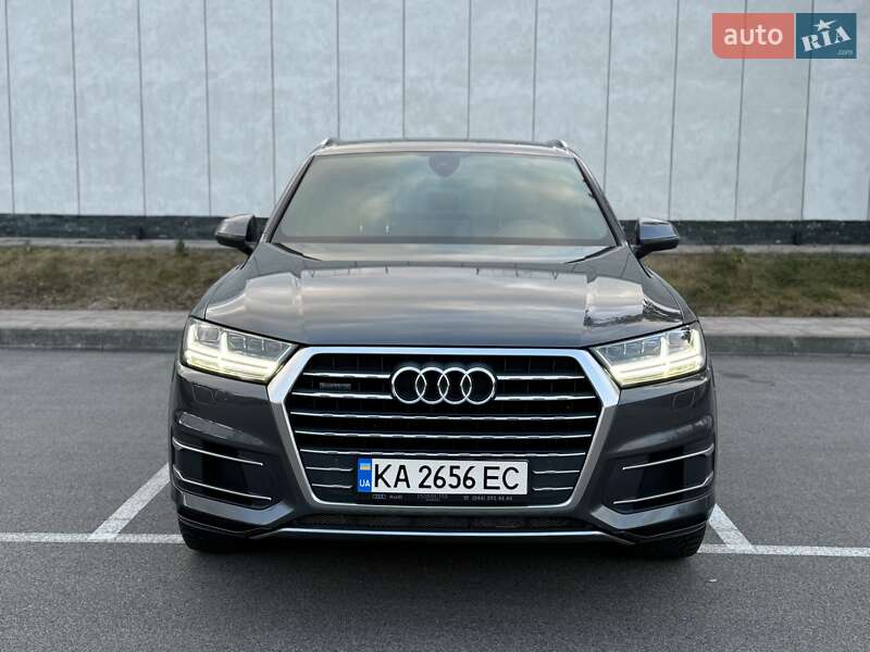 Внедорожник / Кроссовер Audi Q7 2018 в Киеве