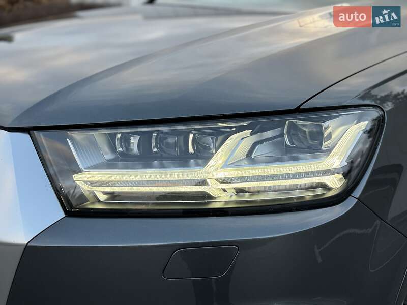 Внедорожник / Кроссовер Audi Q7 2018 в Киеве
