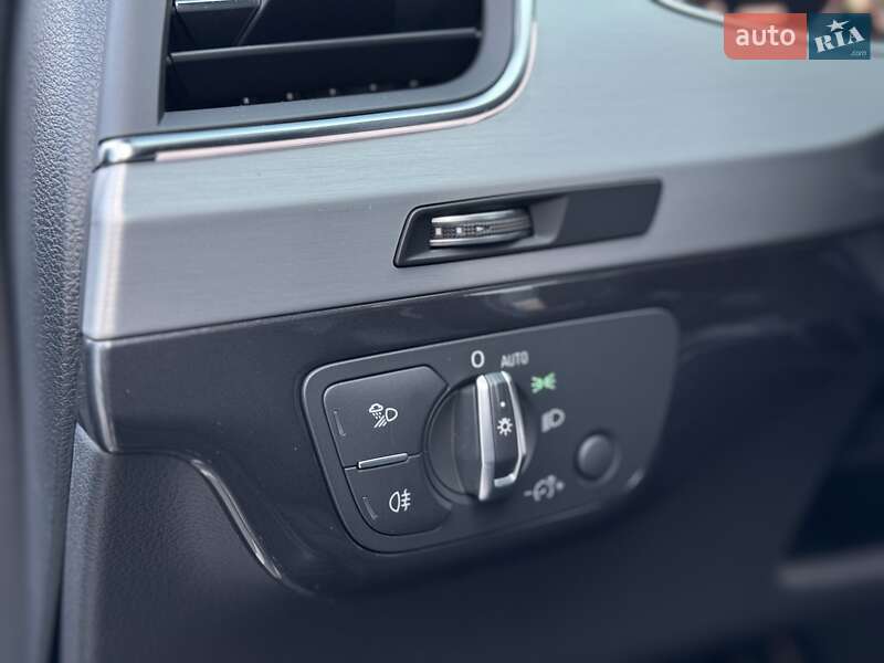 Внедорожник / Кроссовер Audi Q7 2018 в Киеве