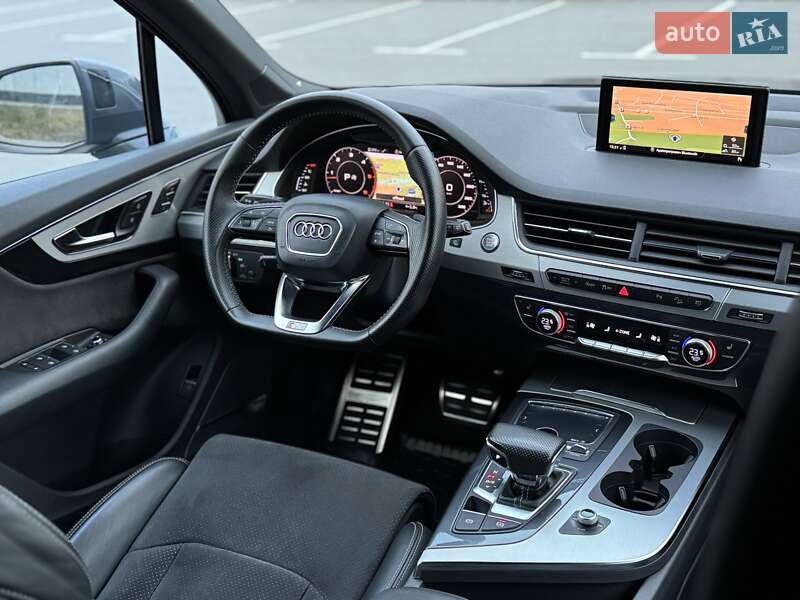 Внедорожник / Кроссовер Audi Q7 2018 в Киеве