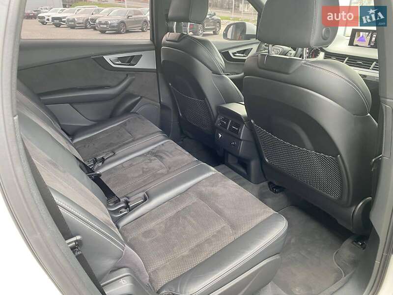 Внедорожник / Кроссовер Audi Q7 2017 в Днепре фото 21 Внедорожник / Кроссовер Audi Q7 2017 в Днепре