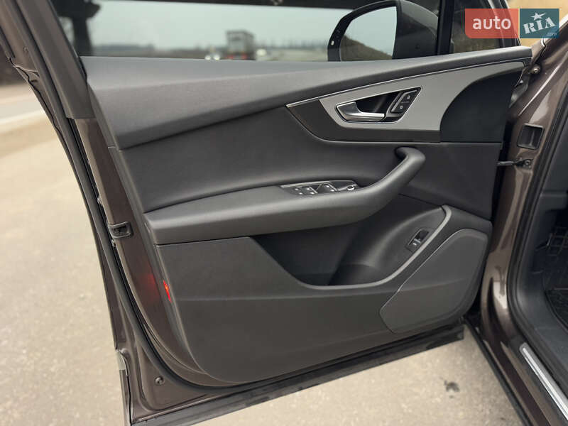 Внедорожник / Кроссовер Audi Q7 2017 в Бердичеве фото 43 Внедорожник / Кроссовер Audi Q7 2017 в Бердичеве