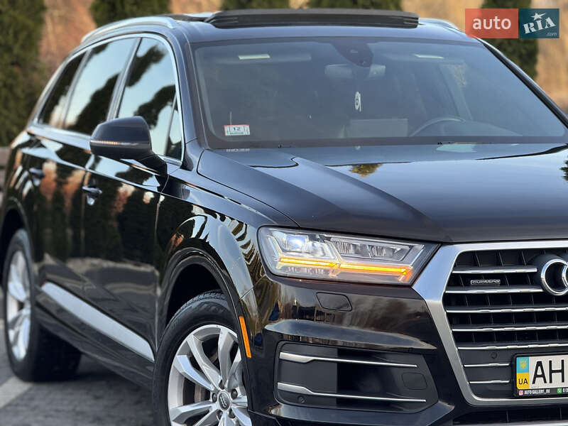 Внедорожник / Кроссовер Audi Q7 2017 в Надворной