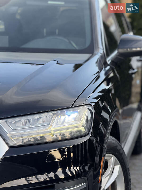 Внедорожник / Кроссовер Audi Q7 2017 в Надворной