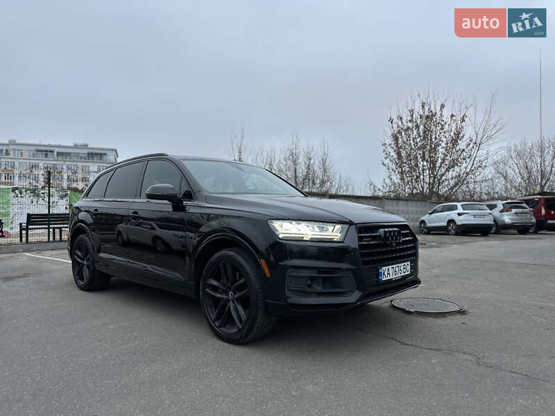 Внедорожник / Кроссовер Audi Q7 2017 в Киеве