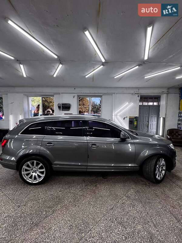 Внедорожник / Кроссовер Audi Q7 2014 в Тернополе