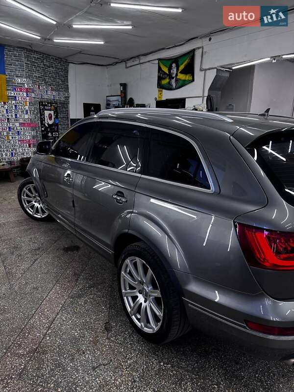 Внедорожник / Кроссовер Audi Q7 2014 в Тернополе