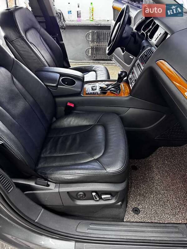 Внедорожник / Кроссовер Audi Q7 2014 в Тернополе