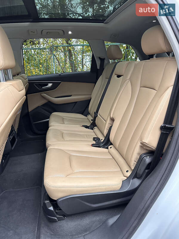 Внедорожник / Кроссовер Audi Q7 2020 в Киеве фото 45 Внедорожник / Кроссовер Audi Q7 2020 в Киеве