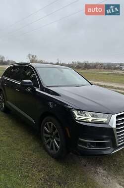 Внедорожник / Кроссовер Audi Q7 2017 в Черкассах