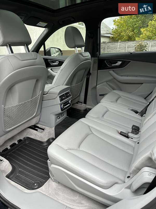 Внедорожник / Кроссовер Audi Q7 2017 в Черкассах фото 8 Внедорожник / Кроссовер Audi Q7 2017 в Черкассах