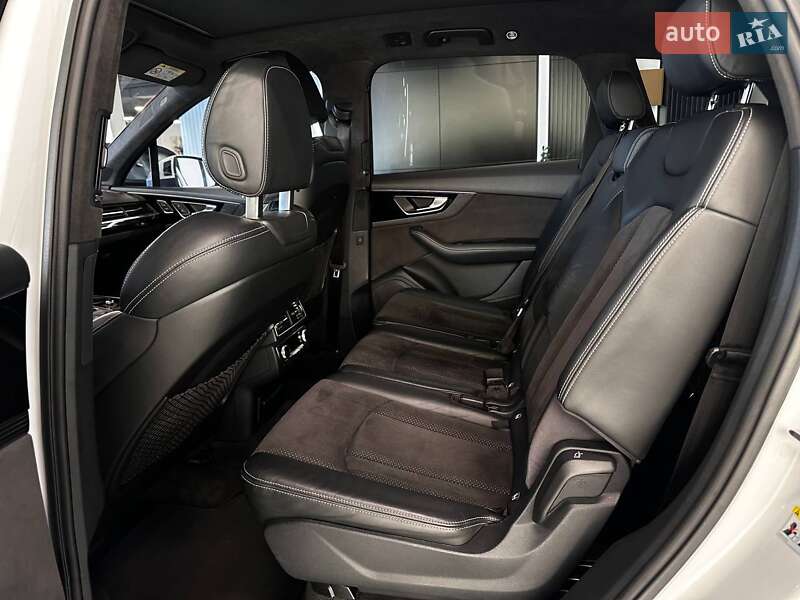 Внедорожник / Кроссовер Audi Q7 2016 в Львове фото 32 Внедорожник / Кроссовер Audi Q7 2016 в Львове