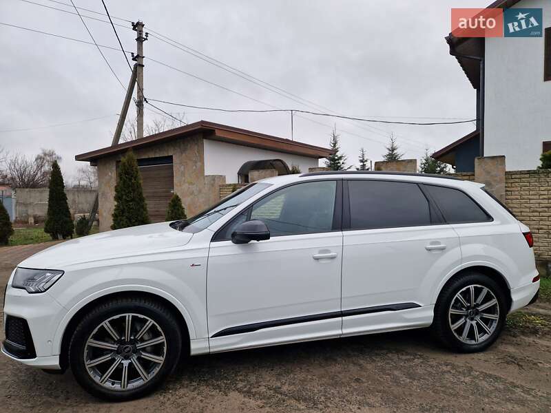 Внедорожник / Кроссовер Audi Q7 2023 в Киеве фото 10 Внедорожник / Кроссовер Audi Q7 2023 в Киеве