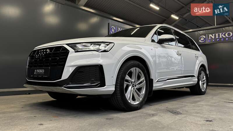 Внедорожник / Кроссовер Audi Q7 2022 в Киеве
