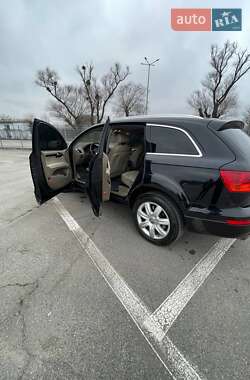 Внедорожник / Кроссовер Audi Q7 2006 в Черновцах