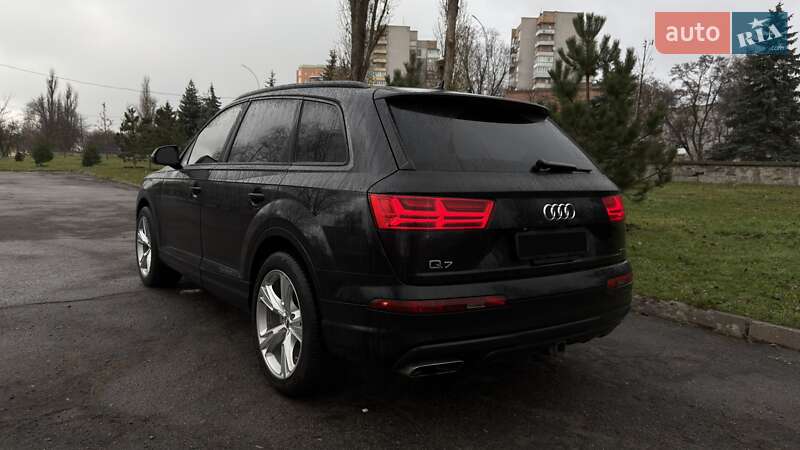 Позашляховик / Кросовер Audi Q7 2017 в Горішніх Плавнях фото 14 Позашляховик / Кросовер Audi Q7 2017 в Горішніх Плавнях