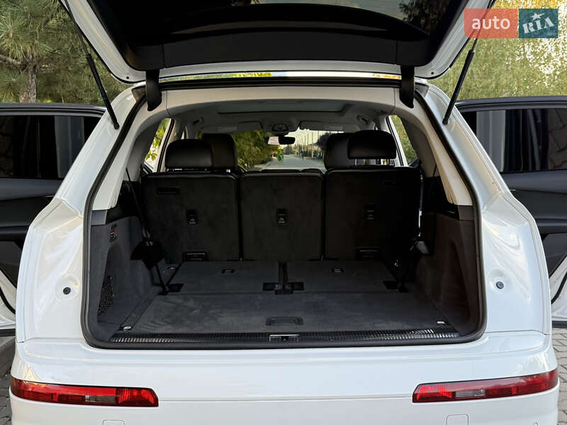 Внедорожник / Кроссовер Audi Q7 2018 в Одессе фото 70 Внедорожник / Кроссовер Audi Q7 2018 в Одессе