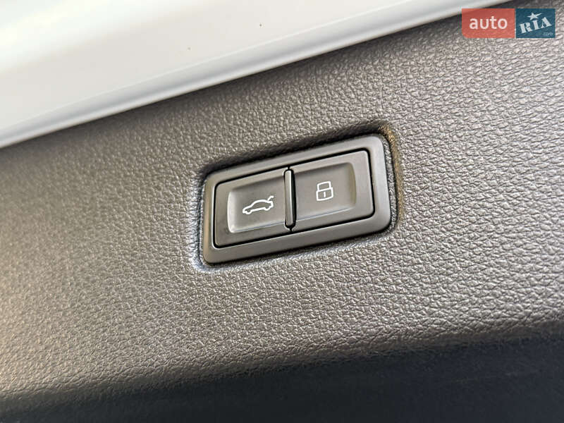 Внедорожник / Кроссовер Audi Q7 2018 в Одессе фото 72 Внедорожник / Кроссовер Audi Q7 2018 в Одессе