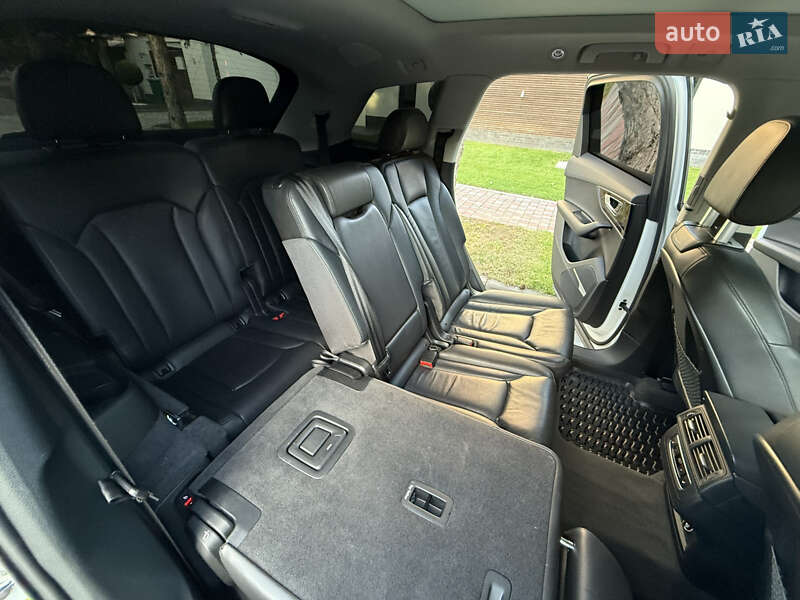 Внедорожник / Кроссовер Audi Q7 2018 в Одессе фото 96 Внедорожник / Кроссовер Audi Q7 2018 в Одессе