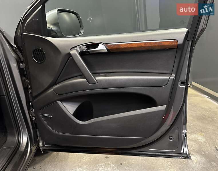 Внедорожник / Кроссовер Audi Q7 2013 в Киеве фото 38 Внедорожник / Кроссовер Audi Q7 2013 в Киеве