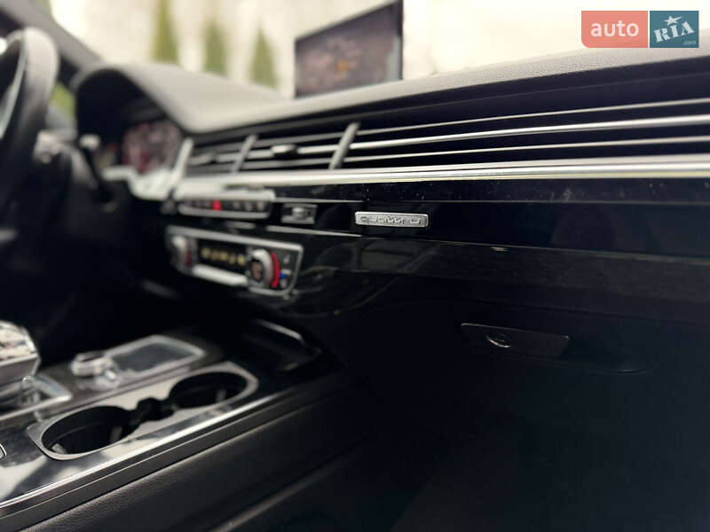 Внедорожник / Кроссовер Audi Q7 2017 в Киеве фото 15 Внедорожник / Кроссовер Audi Q7 2017 в Киеве