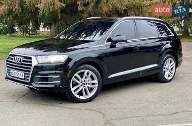 Позашляховик / Кросовер Audi Q7 2016 в Солоному