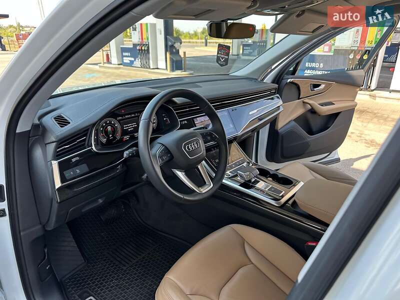 Внедорожник / Кроссовер Audi Q7 2023 в Днепре фото 14 Внедорожник / Кроссовер Audi Q7 2023 в Днепре