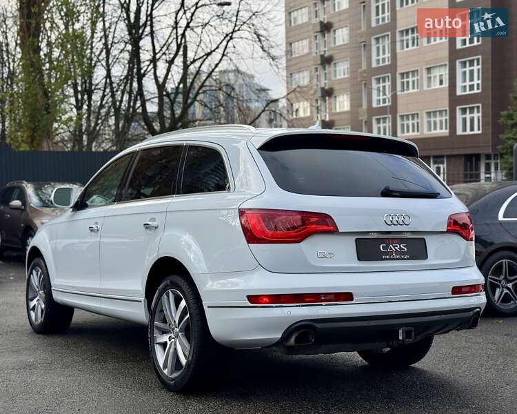 Внедорожник / Кроссовер Audi Q7 2012 в Киеве