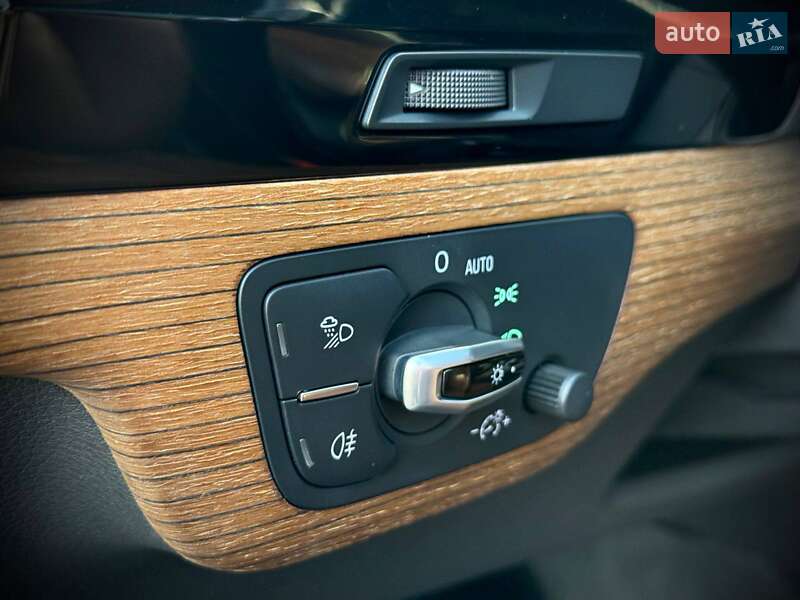 Внедорожник / Кроссовер Audi Q7 2017 в Киеве