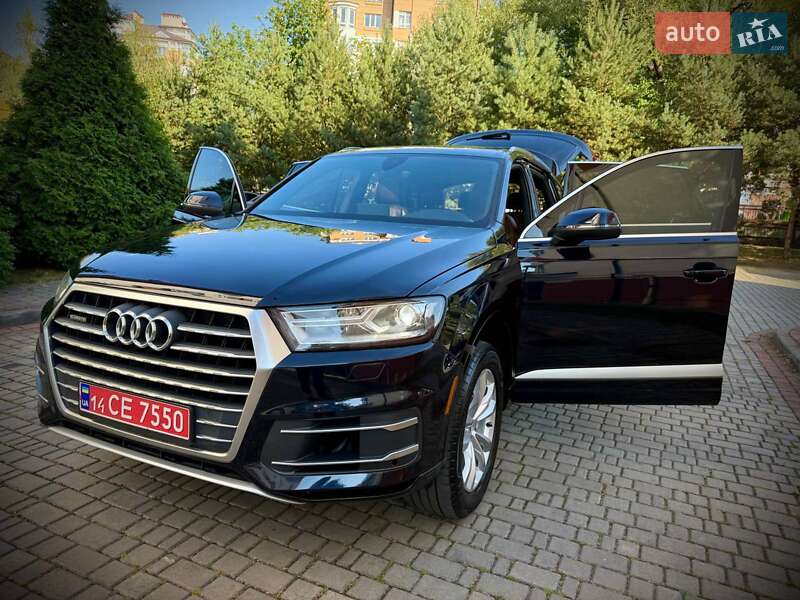 Внедорожник / Кроссовер Audi Q7 2017 в Киеве