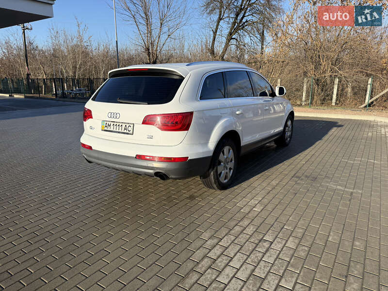 Внедорожник / Кроссовер Audi Q7 2011 в Житомире