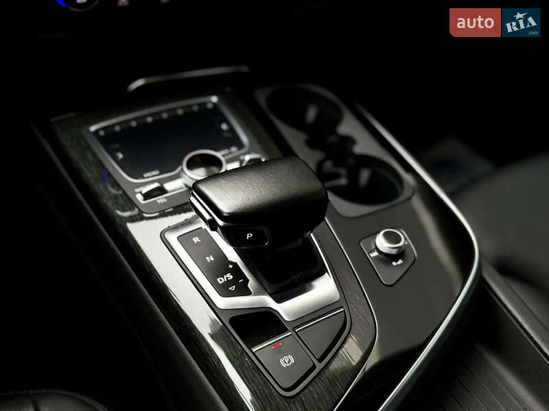 Внедорожник / Кроссовер Audi Q7 2018 в Киеве фото 12 Внедорожник / Кроссовер Audi Q7 2018 в Киеве