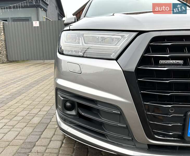 Внедорожник / Кроссовер Audi Q7 2017 в Киеве