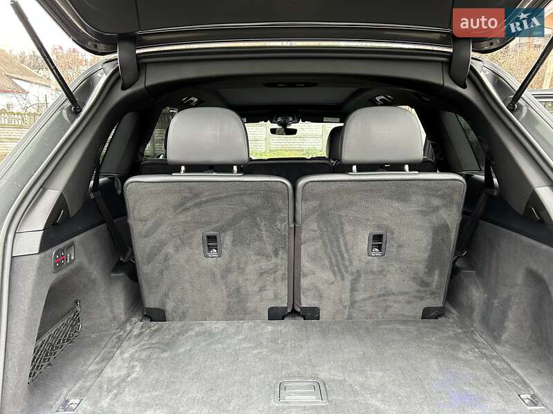 Внедорожник / Кроссовер Audi Q7 2017 в Киеве