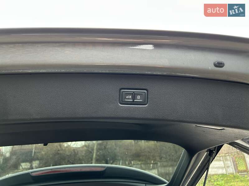 Внедорожник / Кроссовер Audi Q7 2017 в Киеве