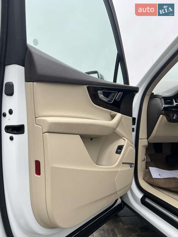 Внедорожник / Кроссовер Audi Q7 2017 в Луцке