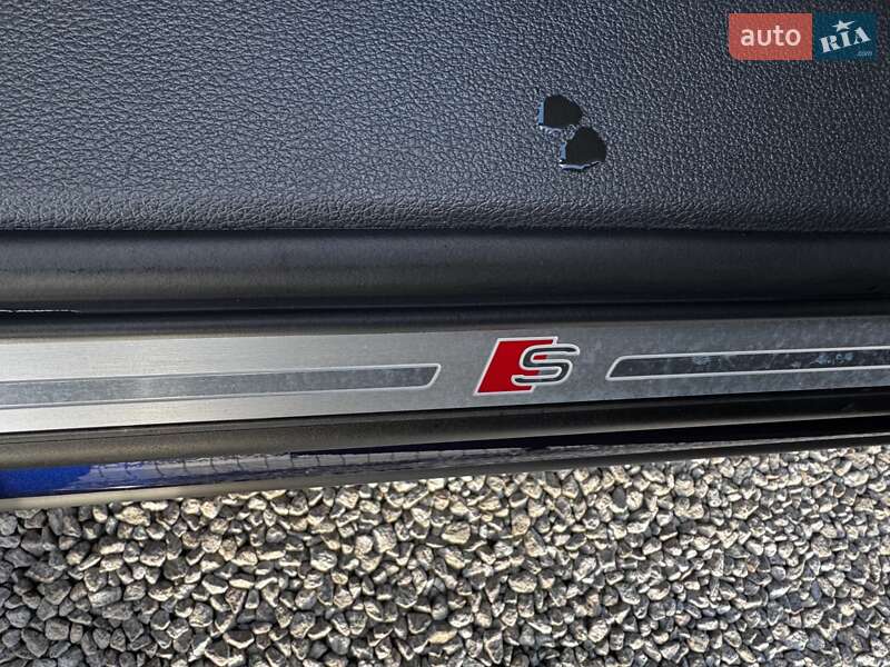 Внедорожник / Кроссовер Audi Q7 2021 в Киеве