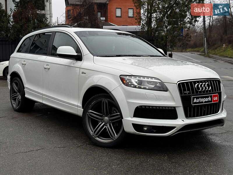 Позашляховик / Кросовер Audi Q7 2015 в Києві