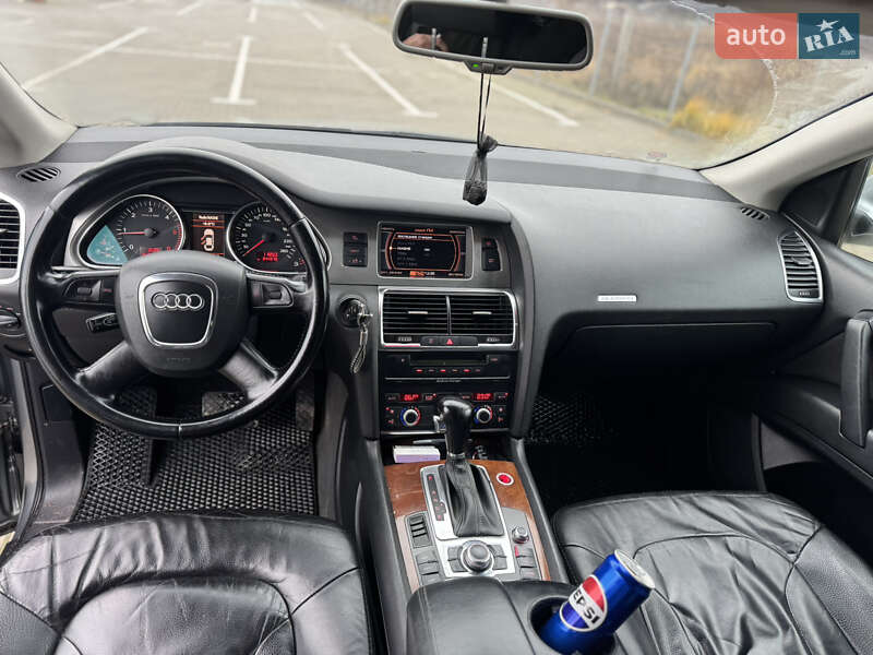 Внедорожник / Кроссовер Audi Q7 2006 в Дубно фото 31 Внедорожник / Кроссовер Audi Q7 2006 в Дубно