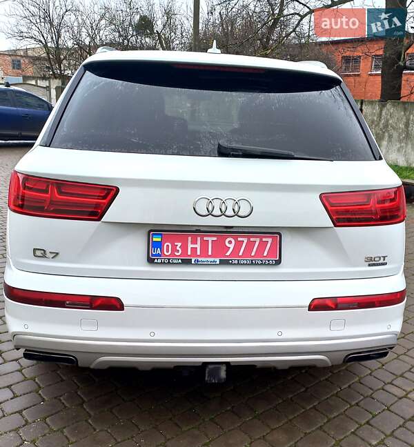 Внедорожник / Кроссовер Audi Q7 2018 в Дубно