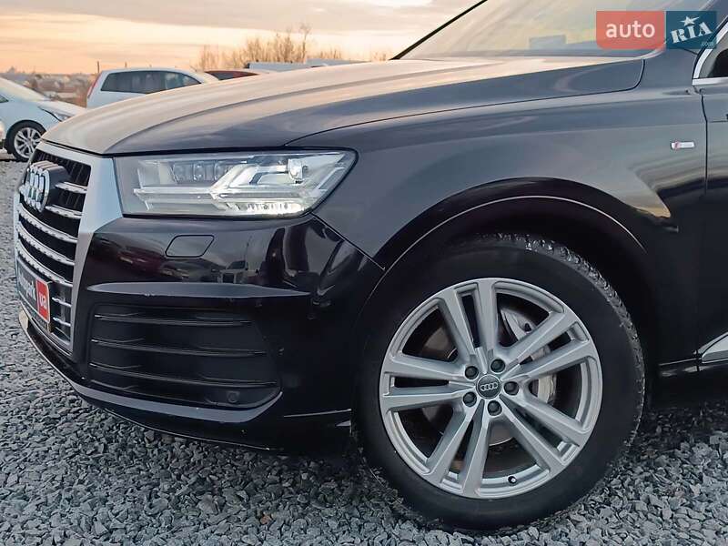 Внедорожник / Кроссовер Audi Q7 2015 в Львове