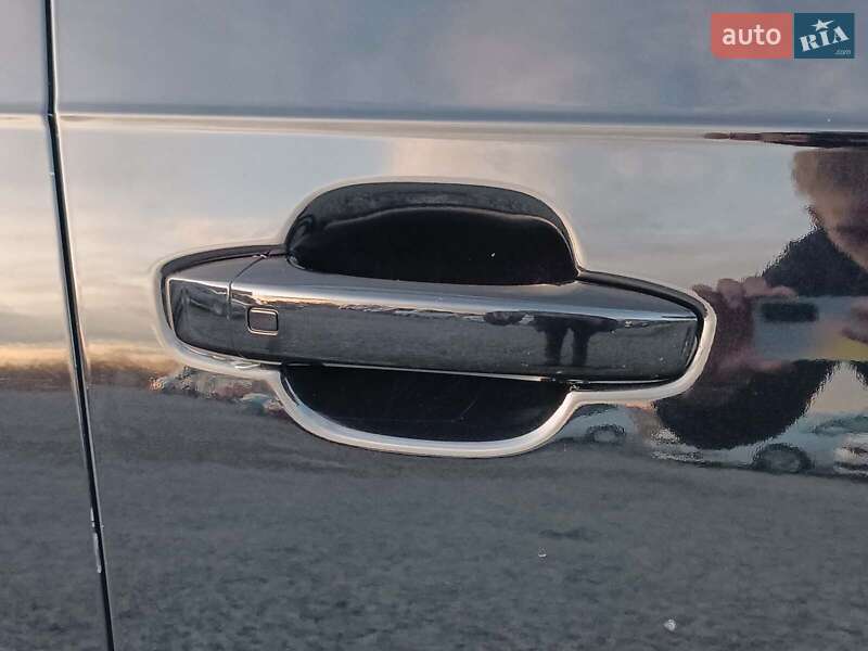 Внедорожник / Кроссовер Audi Q7 2015 в Львове