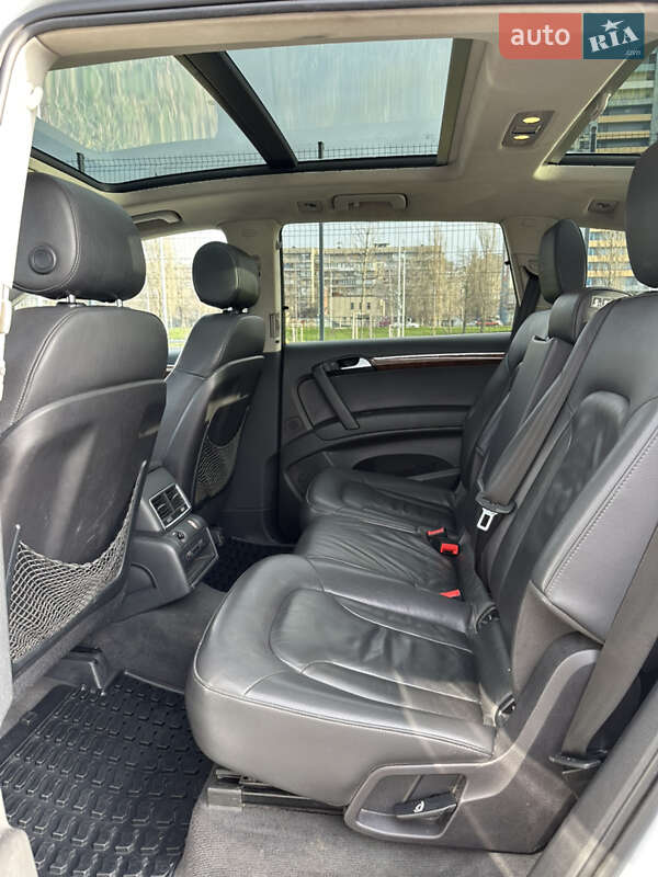 Внедорожник / Кроссовер Audi Q7 2014 в Киеве фото 18 Внедорожник / Кроссовер Audi Q7 2014 в Киеве