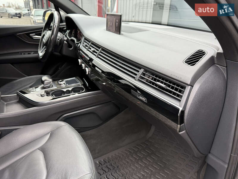 Внедорожник / Кроссовер Audi Q7 2016 в Ковеле