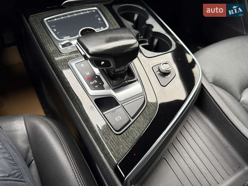 Внедорожник / Кроссовер Audi Q7 2016 в Ковеле