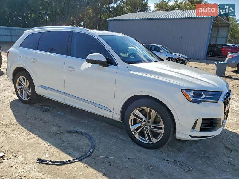Внедорожник / Кроссовер Audi Q7 2019 в Киеве