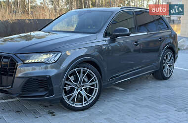 Внедорожник / Кроссовер Audi Q7 2021 в Киеве
