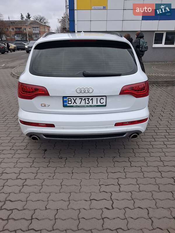 Внедорожник / Кроссовер Audi Q7 2014 в Хмельницком